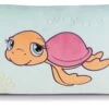 Nici 43404 Kissen Schildkröte Sealina 43x25cm Plüsch Kuschelkissen Sealife -Boutique-Laden für Plüschtiere 43404 01 HA Frei 2048x1152