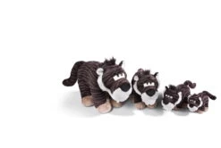 Nici 45313 Säbelzahntiger Rodriguez Stehend Ca 16cm Stone Age Plüsch Kuscheltier 12 Nici 45313 Säbelzahntiger Rodriguez Stehend Ca 16cm Stone Age Plüsch Kuscheltier -Boutique-Laden für Plüschtiere 45307 45308 45309 45310 06 Groessenvergleich 1 2048x1376 1
