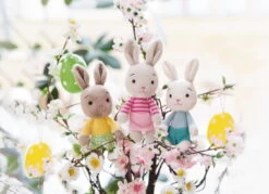 Nici 47512 Happy Bunnies Bunny Hase Hellgrau Rosa Shirt 15cm Plüsch Kuscheltier -Boutique-Laden für Plüschtiere 47513 06 47512 47511 Milieu 2048x1487 2